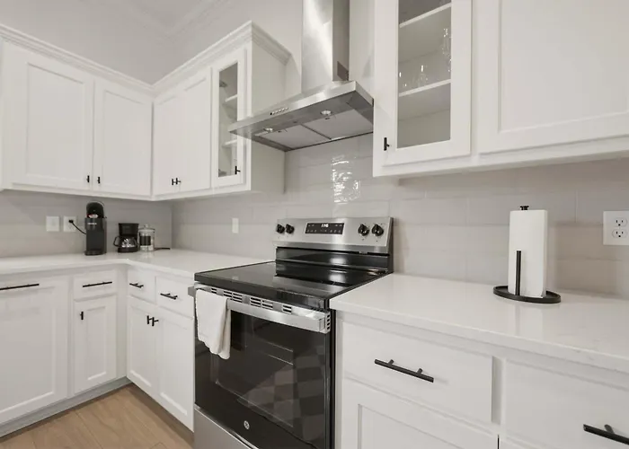 Holiday home Brand New Kali House - River Ranch - Premier Host